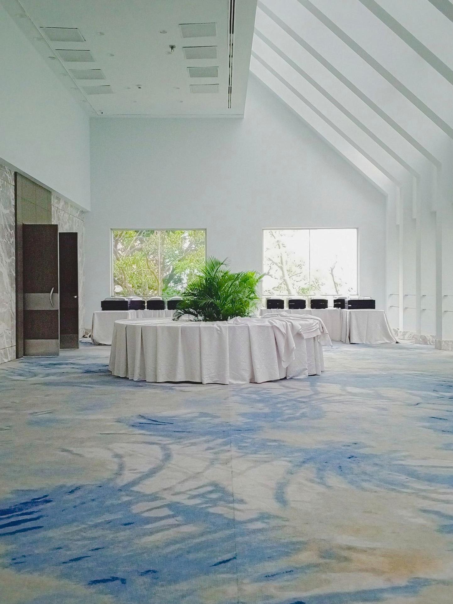 Elegant decor